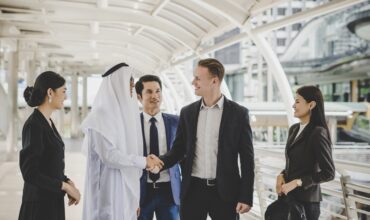 هل يمكن للأجنبي أن يمتلك 100% من هل ترغب في ممارسة الأعمال التجارية في المملكة العربية السعودية؟